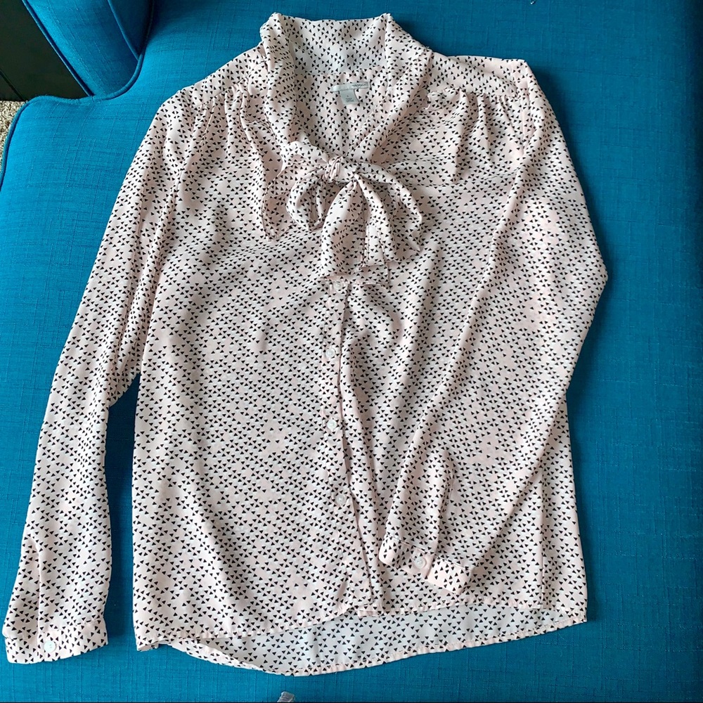 Halogen pink work top with neck tie - size small